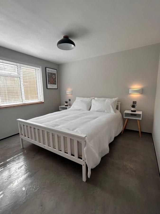 Modern With Parking Apartment