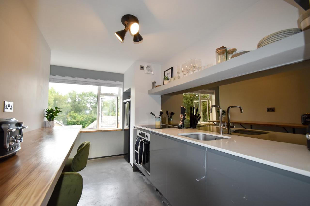 Apartment Modern With Parking *